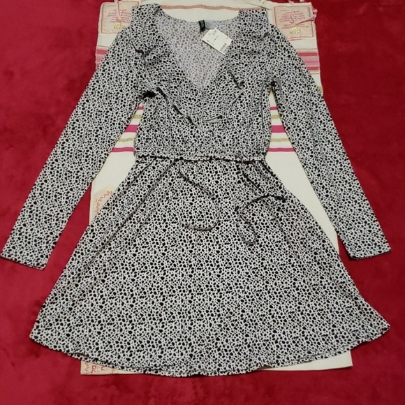 H&M Dresses & Skirts - H&M